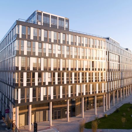 Ecla Campus Aparthotel Massy  Exteriör bild
