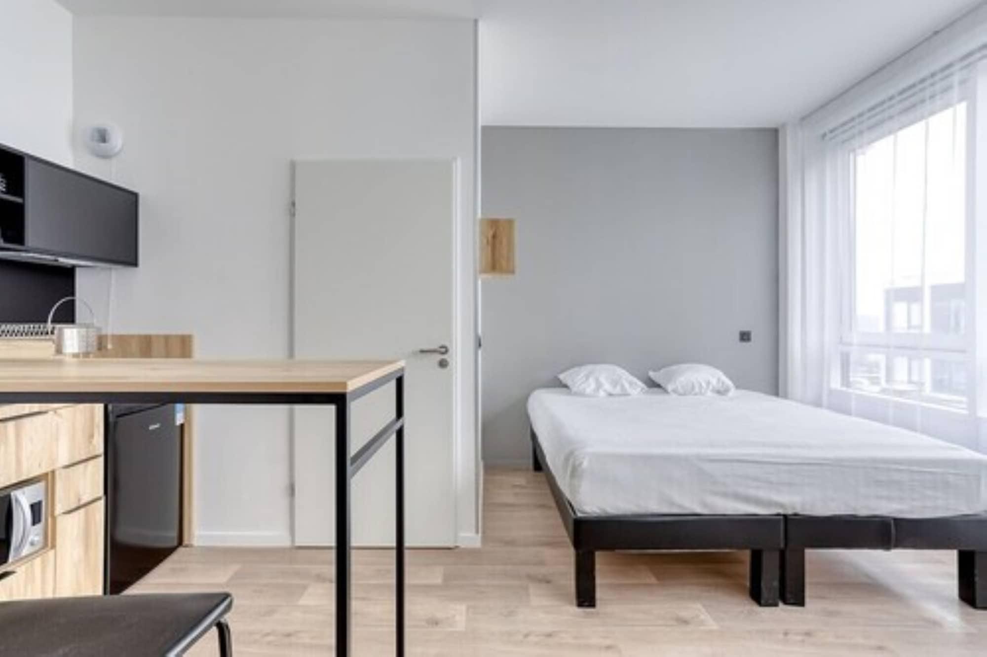 Ecla Campus Aparthotel Massy  Exteriör bild